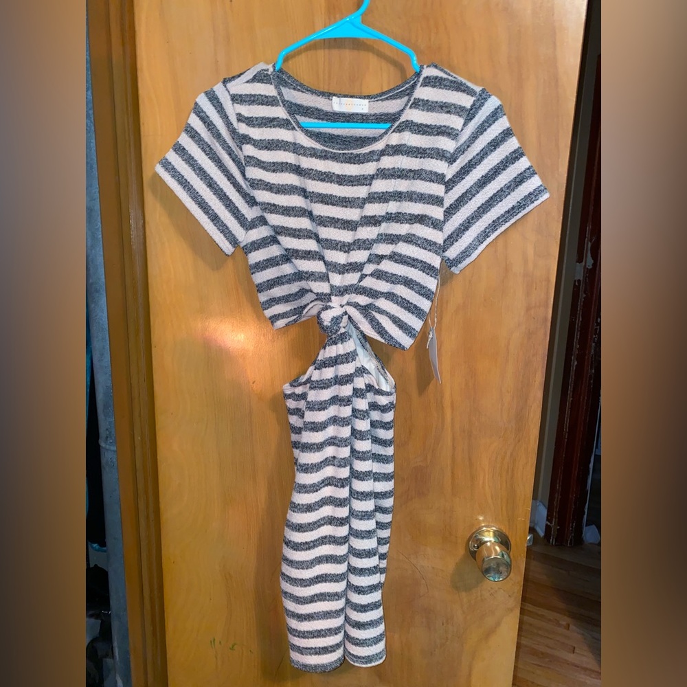 Side cutout Dress brand new with tags dark gray and cream size Medium